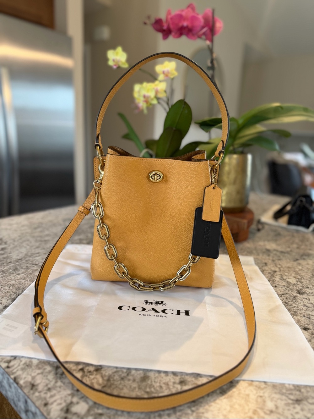 Coach Charlie Bucket Bag 21 in Honeycomb Style 89102 - Picture 12 of 12